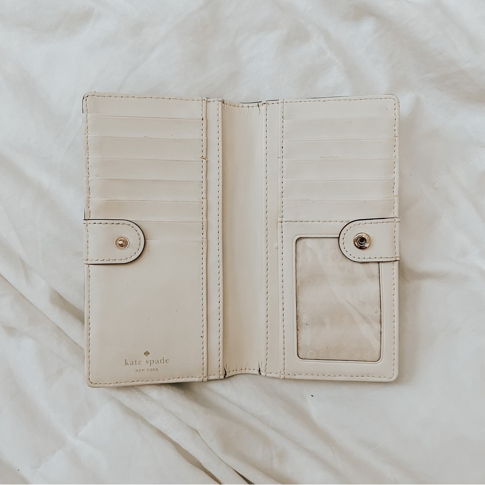 Kate Spade Wallet - Picture 6 of 6
